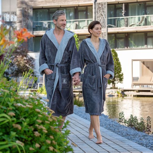 Wellnessurlaub: Reischlhof Bademantel